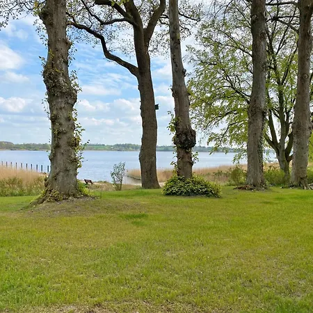 Kleines Faehrhaus 別荘 Ulsnis