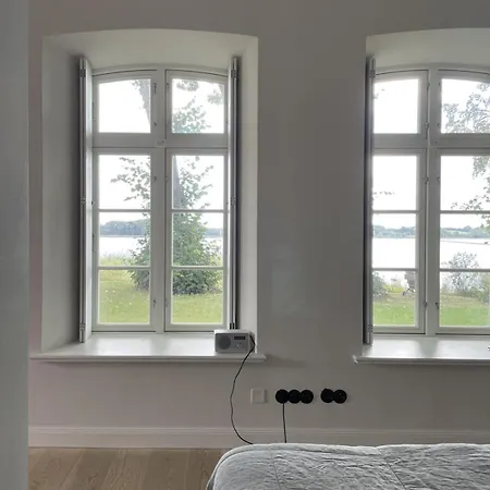 Kleines Faehrhaus * Ulsnis